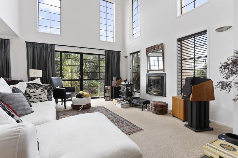 39 Balboa Drive, Matakatia, Whangaparaoa - Carousel 2