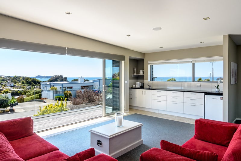 18 Cederman Drive, Kaiteriteri - Carousel 1