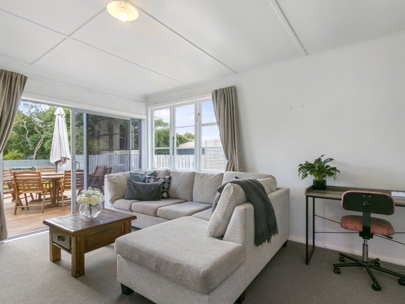 1/47 Naenae Road, Naenae, Lower Hutt - Carousel 2