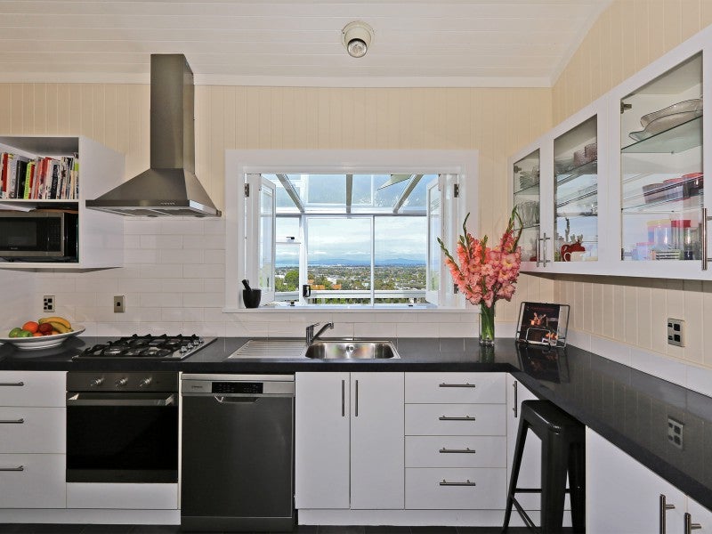 52 Napier Terrace, Hospital Hill, Napier - Carousel 2