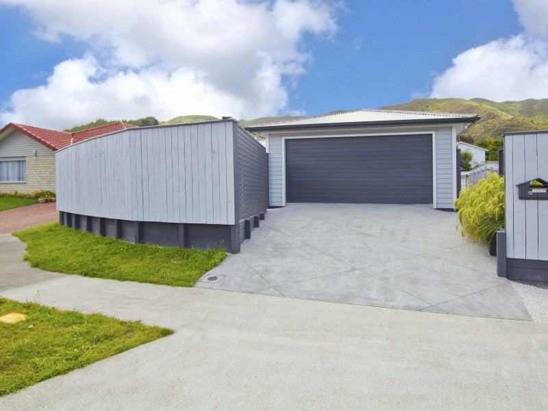 19 Fraser Colman Grove, Wainuiomata, Lower Hutt - Carousel 17