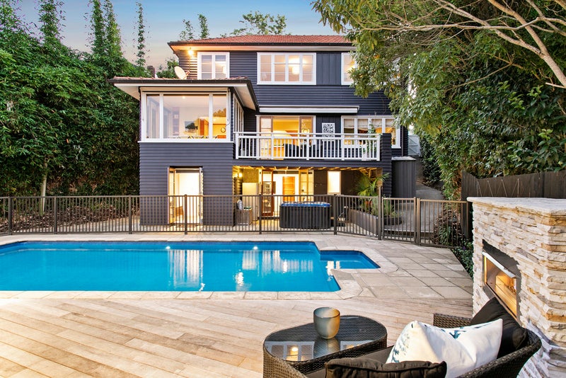 35 Tahapa Crescent, Meadowbank, Auckland - Carousel 1