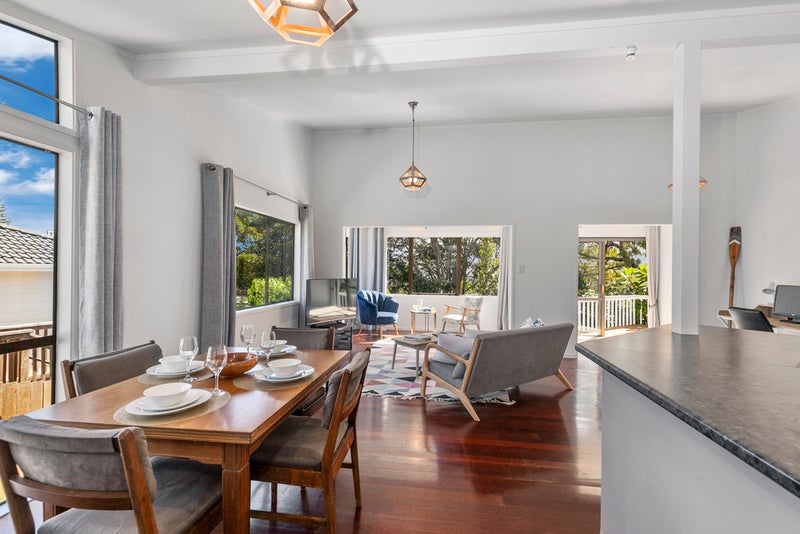 71 Arran Road, Browns Bay, Auckland - Carousel 2