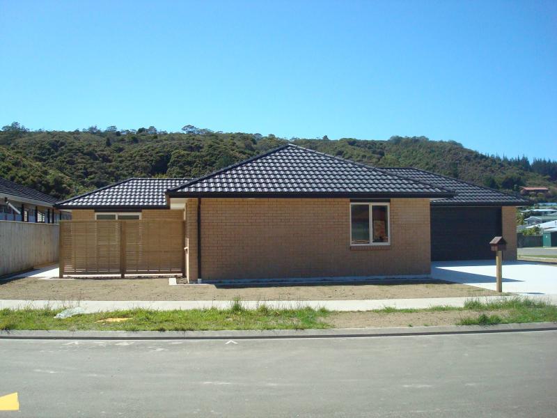 2 Sun Valley Way, Wainuiomata, Lower Hutt - Carousel 14