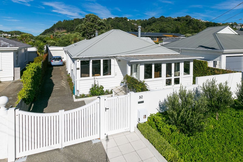 50 Forres Street, Seatoun, Wellington - Carousel 1