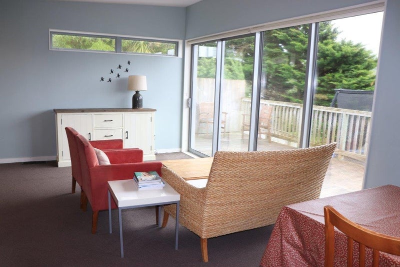 142 Homebush Road, Khandallah, Wellington - Carousel 1
