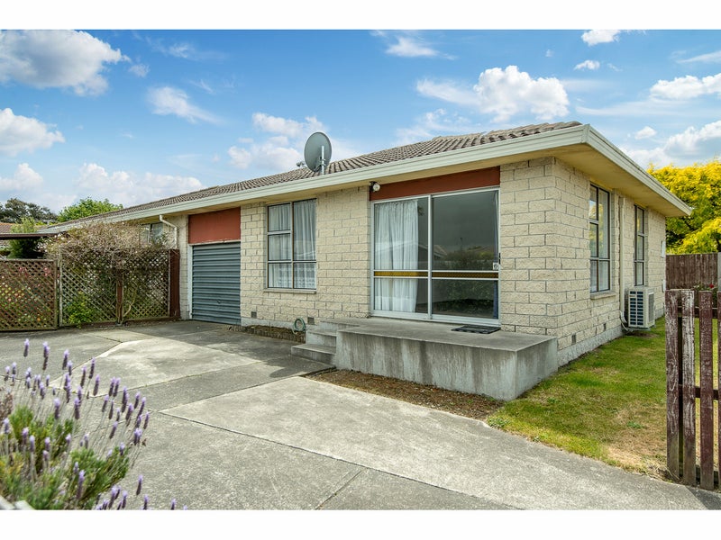 1/6 Portnall Place, Parklands, Christchurch - Carousel 1