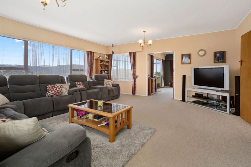 3 Rondane Place, Tirohanga, Lower Hutt - Carousel 2