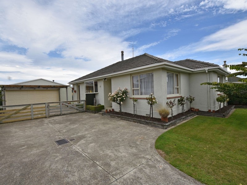 55 West Street, Hawthorndale, Invercargill - Carousel 1