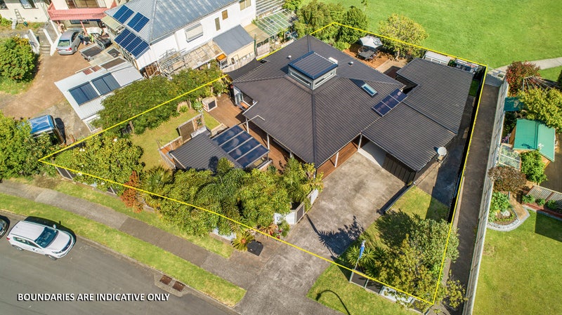 24 Booralee Avenue, Botany Downs, Auckland - Carousel 2