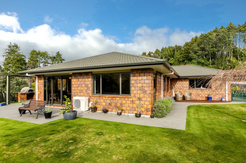 9 Aspen Place, Whalers Gate, New Plymouth - Carousel 18
