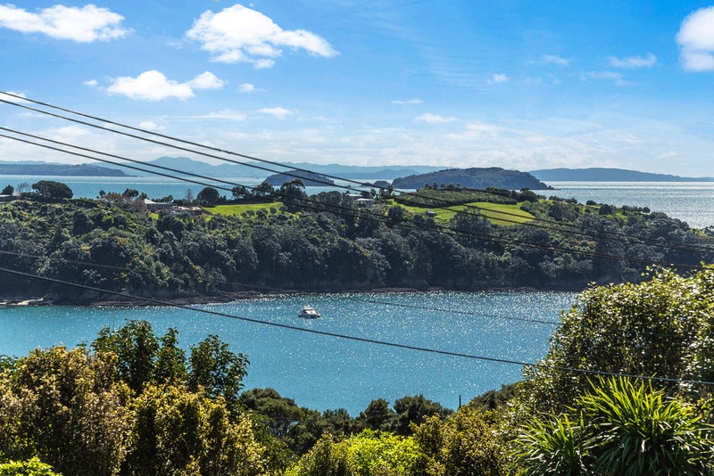 14 Burrell Road Extension, Oneroa, Waiheke Island - Carousel 1