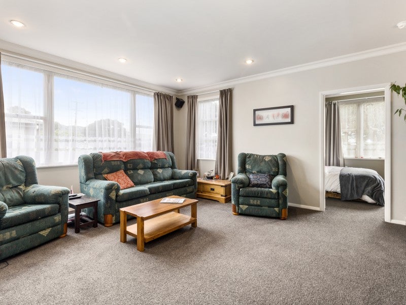 4 Malone Road, Waterloo, Lower Hutt - Carousel 2