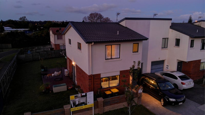 38 Ranui Station Road, Ranui, Auckland - Carousel 1