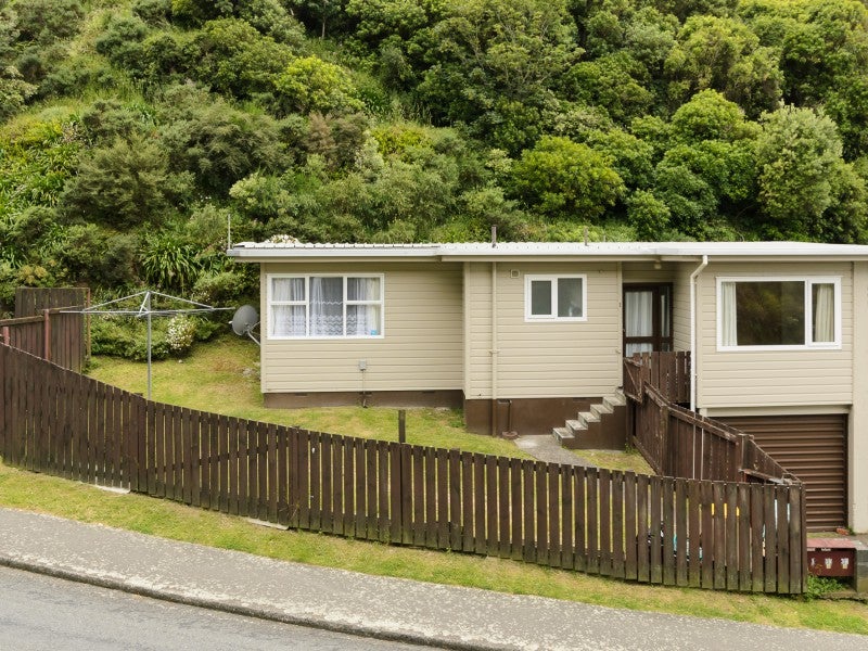 1/1 Halifax Street, Kingston, Wellington - Carousel 1