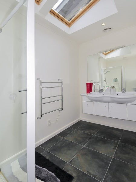 16 Troon Crescent, Boulcott, Lower Hutt - Carousel 26