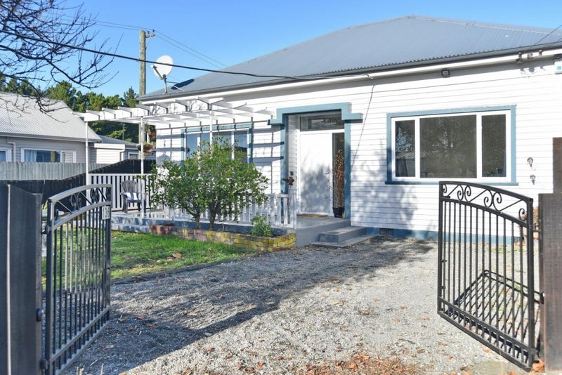 1/136 Pages Road, Wainoni, Christchurch - Carousel 1