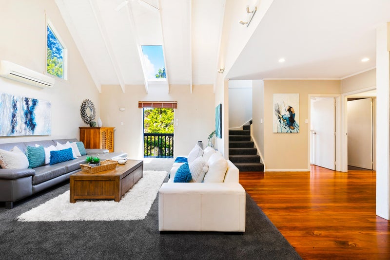 33 Warner Park Avenue, Laingholm, Auckland - Carousel 1