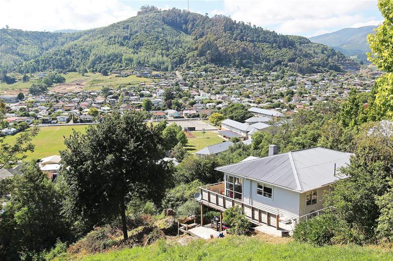 23 Jenner Road, Toi Toi, Nelson - Carousel 2