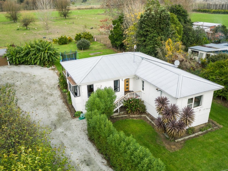 1346 Lavenham Road, Waipaoa, Gisborne - Carousel 1
