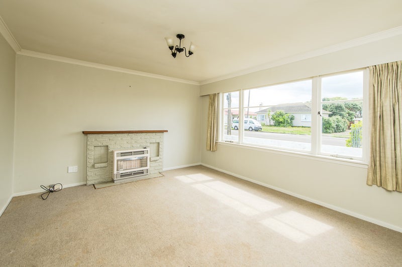 49 Cornfoot Street, Castlecliff, Whanganui - Carousel 2