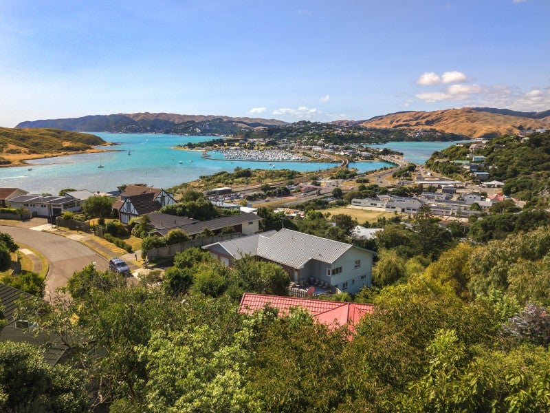 23 Eskdale Road, Papakowhai, Porirua - Carousel 1