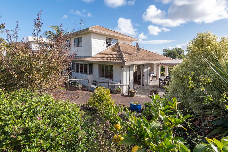 114 Simmental Crescent, Somerville, Manukau - Carousel 26