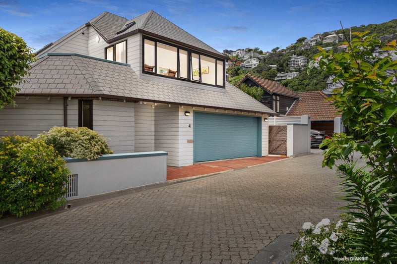 4 Bayview Terrace, Oriental Bay, Wellington - Carousel 1