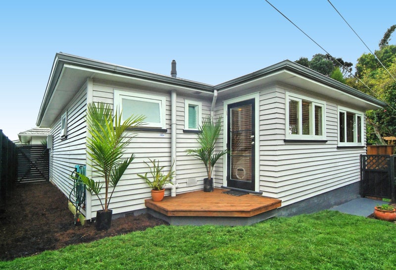 44 Alverston Street, Waterview, Auckland - Carousel 2