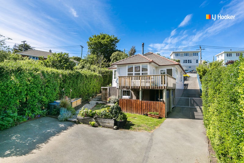 4 Panmure Avenue, Calton Hill, Dunedin - Carousel 1