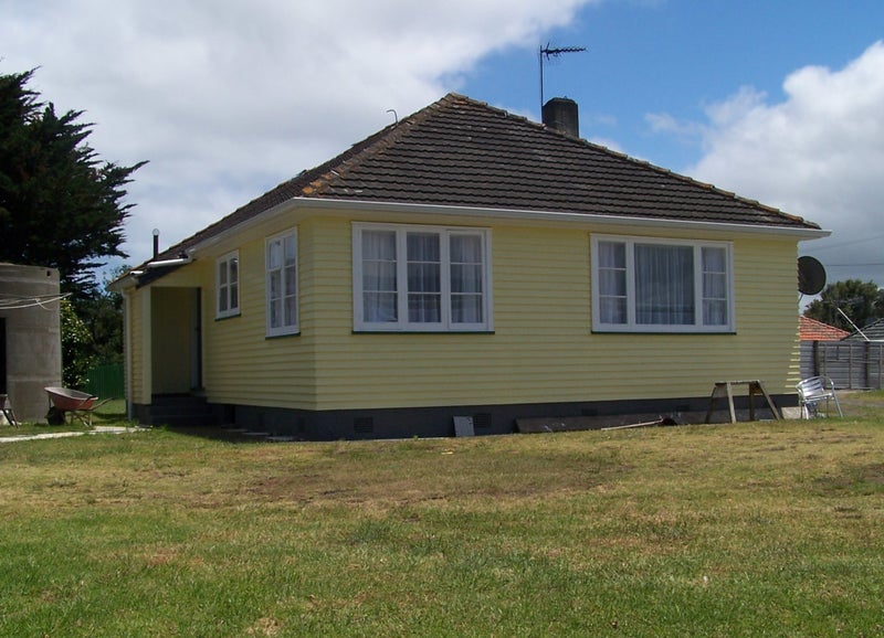 47 Swiss Avenue, Gonville, Whanganui - Carousel 1