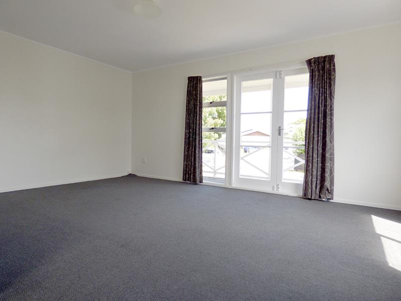 18 Stoll Place, Clendon Park, Auckland - Carousel 2