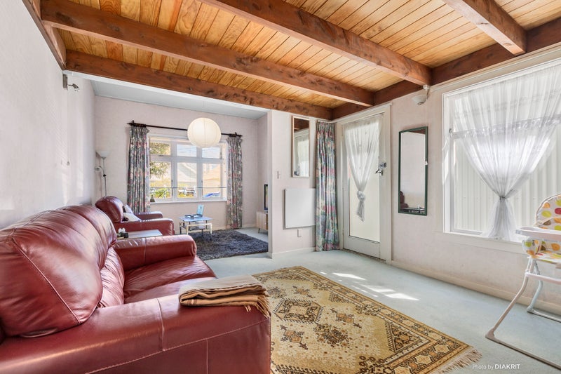 16 Moir Street, Mount Victoria, Wellington - Carousel 2