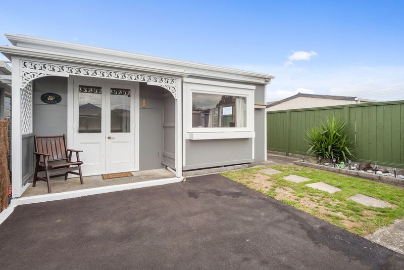 27 William Street, Petone, Lower Hutt - Carousel 2