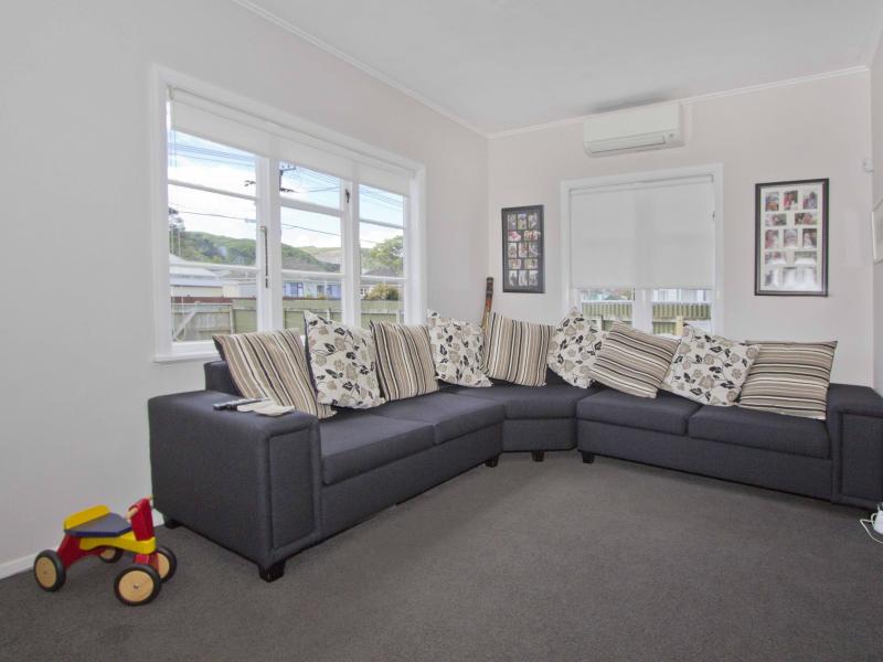 18 Reynolds Street, Taita, Lower Hutt - Carousel 2
