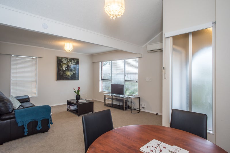 16A Orissa Crescent, Broadmeadows, Wellington - Carousel 2