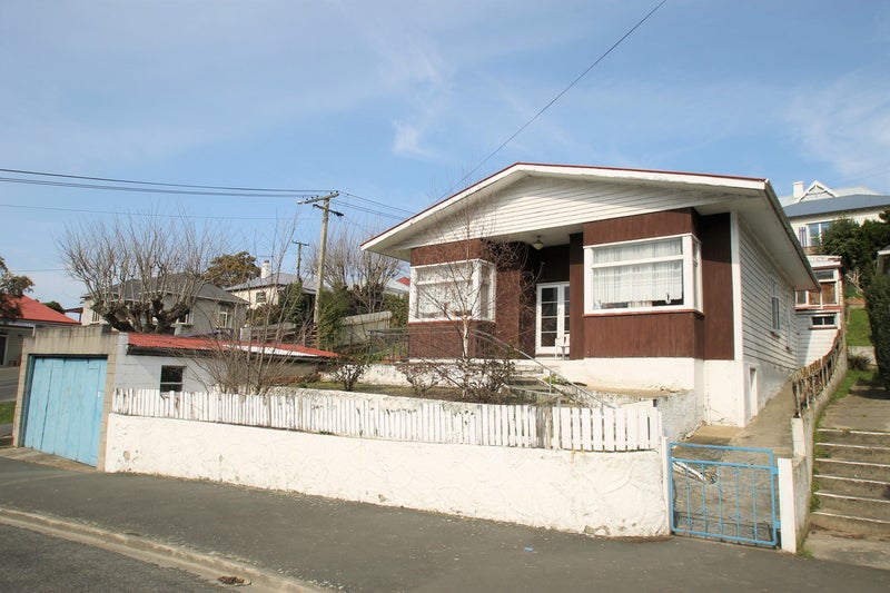 393 South Road, Caversham, Dunedin - Carousel 1