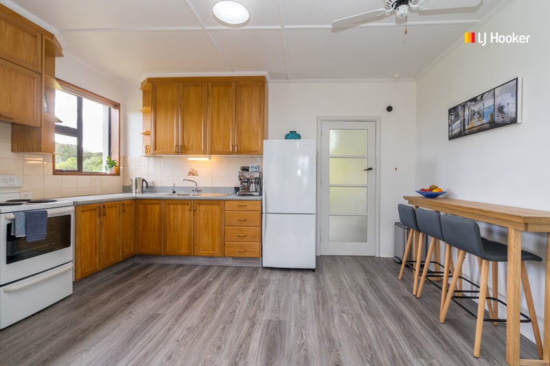 8 John Street, Ocean View, Dunedin - Carousel 2