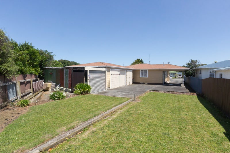 6 Moray Place, Highbury, Palmerston North - Carousel 11