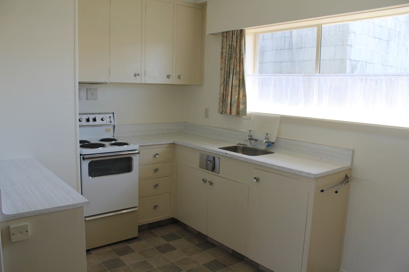 4B Bellona Street, Saint Kilda, Dunedin - Carousel 2