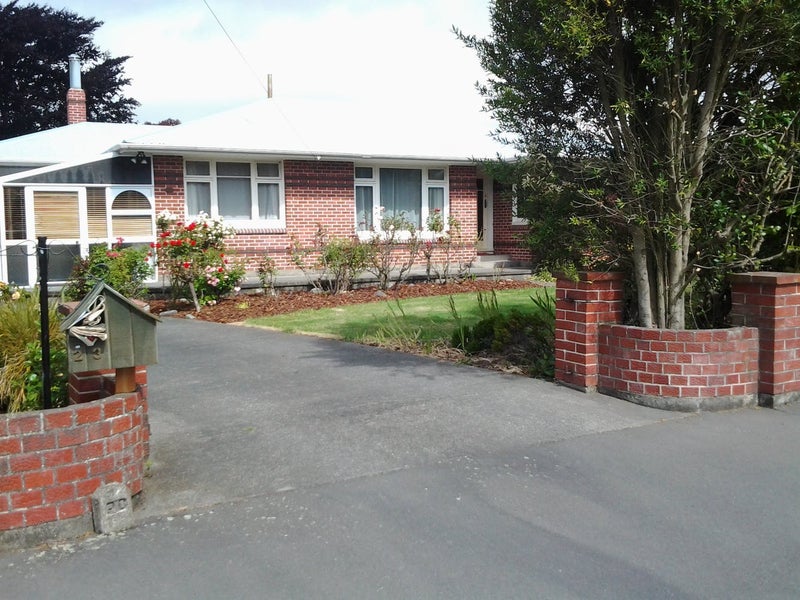 23 Middlepark Road, Sockburn, Christchurch - Carousel 1