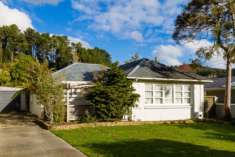 74 Manuka Street, Stokes Valley, Lower Hutt - Carousel 1