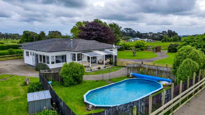 444 Fraser Road, Hawera - Carousel 1