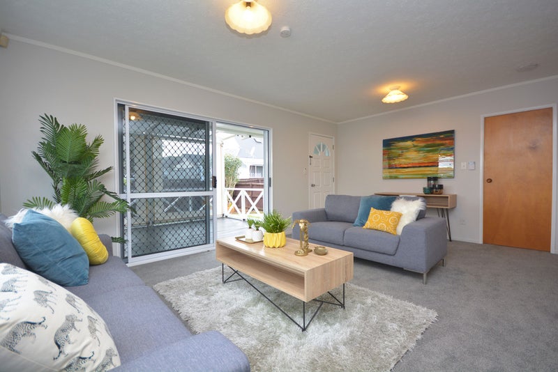 19B Leven Lane, Totara Heights, Auckland - Carousel 2