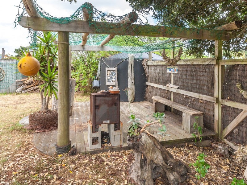 146 Park Avenue, Waitārere Beach, Levin - Carousel 1