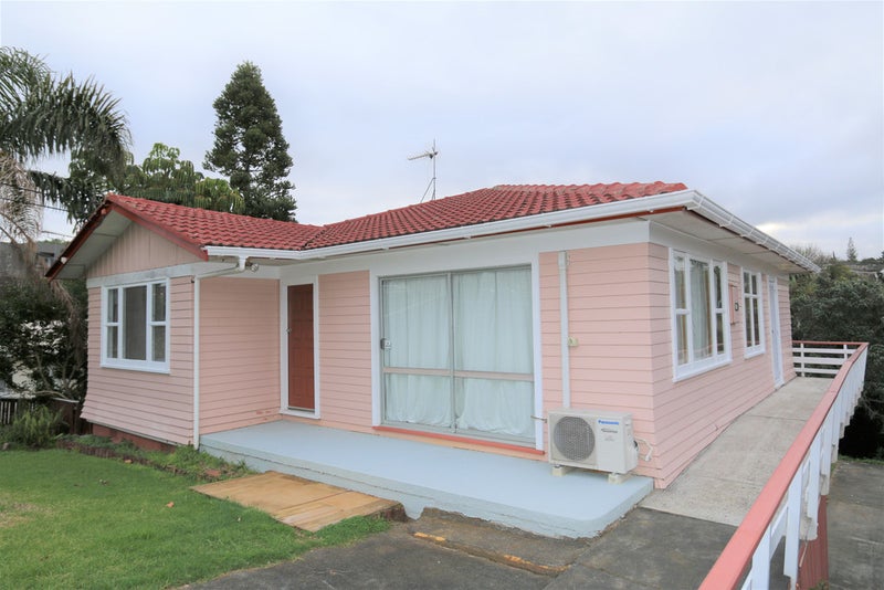 16 Queenstown Road, Hillsborough, Auckland - Carousel 1