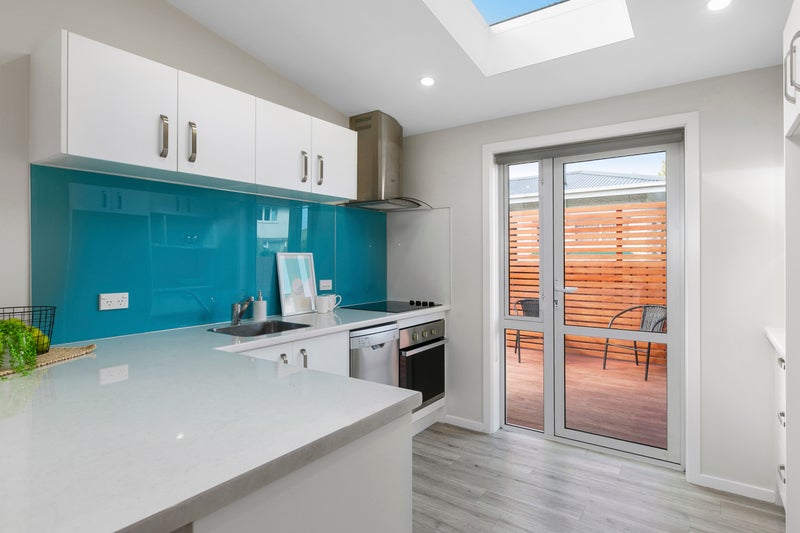 7 Dick Street, South Dunedin, Dunedin - Carousel 2