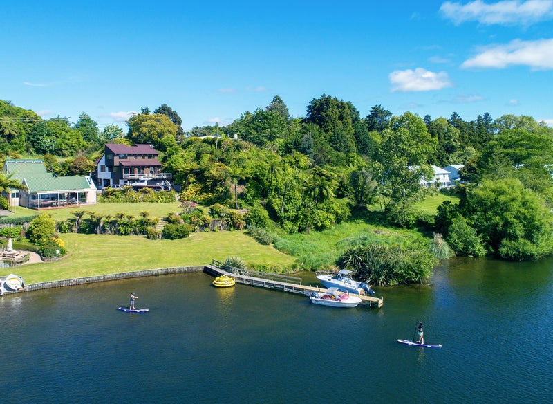 338 State Highway 33, Mourea, Rotorua - Carousel 1