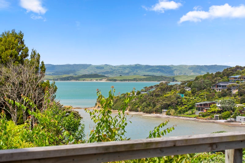 19 Bay View Road, Raglan, Raglan - Carousel 1