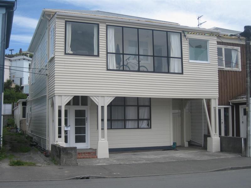 21 Hankey Street, Mount Cook, Wellington - Carousel 1